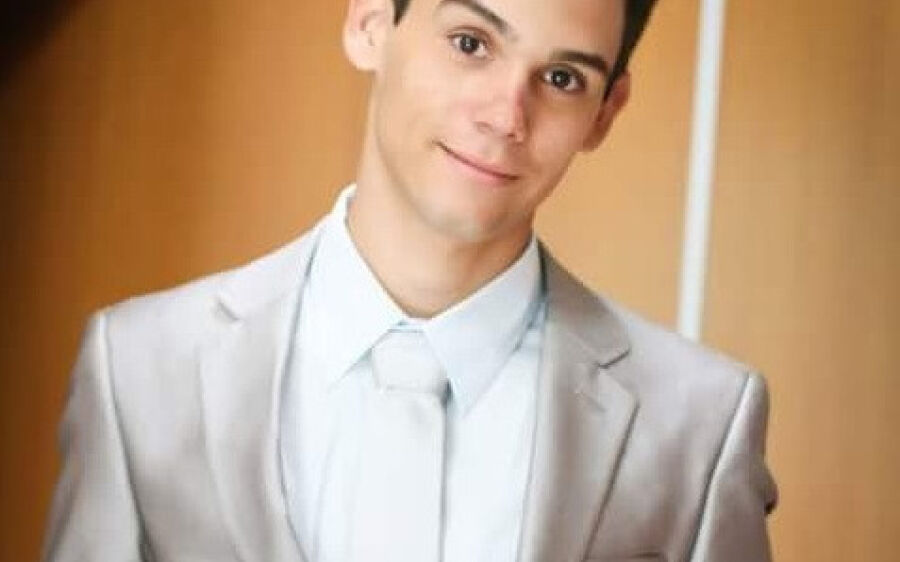 Família busca por jovem desaparecido 