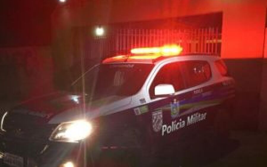 Estudante morre com tiro na cabeça dentro de escola