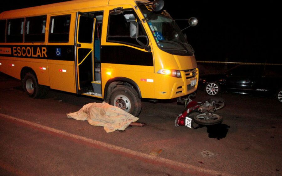 Casal morre em acidente na avenida Márcio Lima Nantes, em Coxim