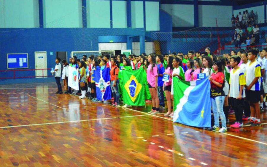 Jogos promovem congraçamento  de jovens atletas de Coxim
