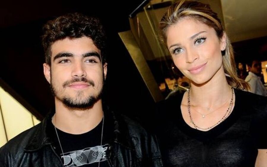 Grazi Massafera e Caio Castro teriam trocado beijos em festa de Huck