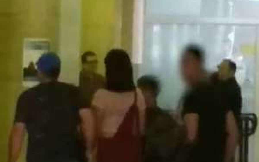 Garoto de 12 anos diz ter matado menina após festa em escola