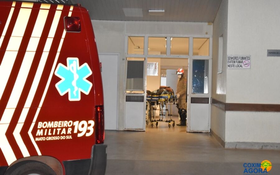 Homem é socorrido pelos Bombeiros após ser esfaqueado em Coxim 