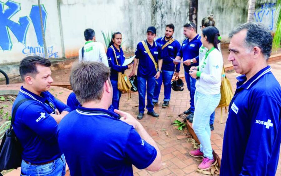 Força-tarefa da dengue notifica 12  proprietários de imóveis no Santa Maria