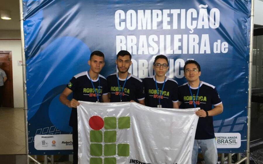 Estudantes de Coxim participam do maior evento de Robótica da América Latina