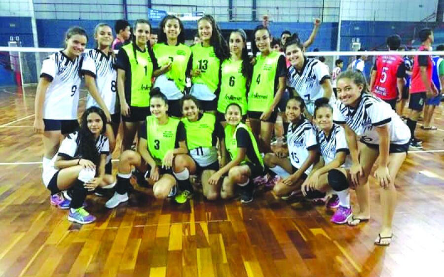 Times de Rio Verde participam da Copa de Voleibol de quadra em Coxim