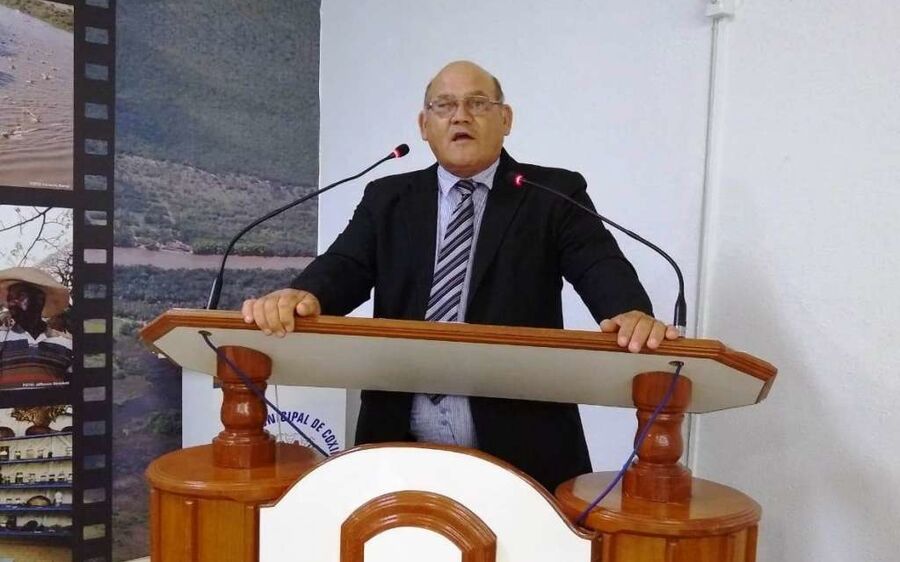 Vilmar cobra providências da Secretaria de Obras para recuperação de ruas esburacadas