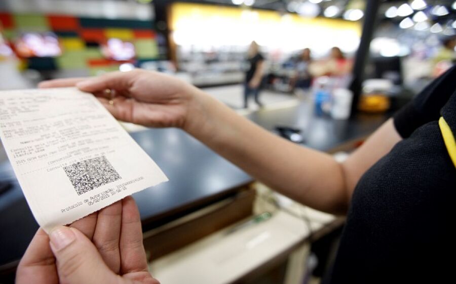 Governo vai sortear R$ 300 mil por mês, pra quem pedir nota fiscal
