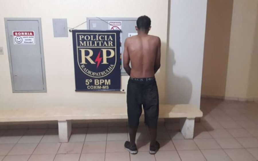 Polícia Militar apreende em flagrante adolescente que furtava comércio em Coxim