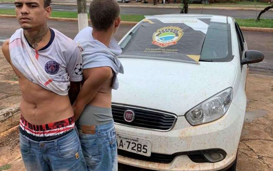 Polícia consegue apreender carro roubado por quadrilha que matou taxista a facadas