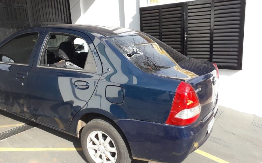 Homem paga dívida de drogas com o carro, depois 