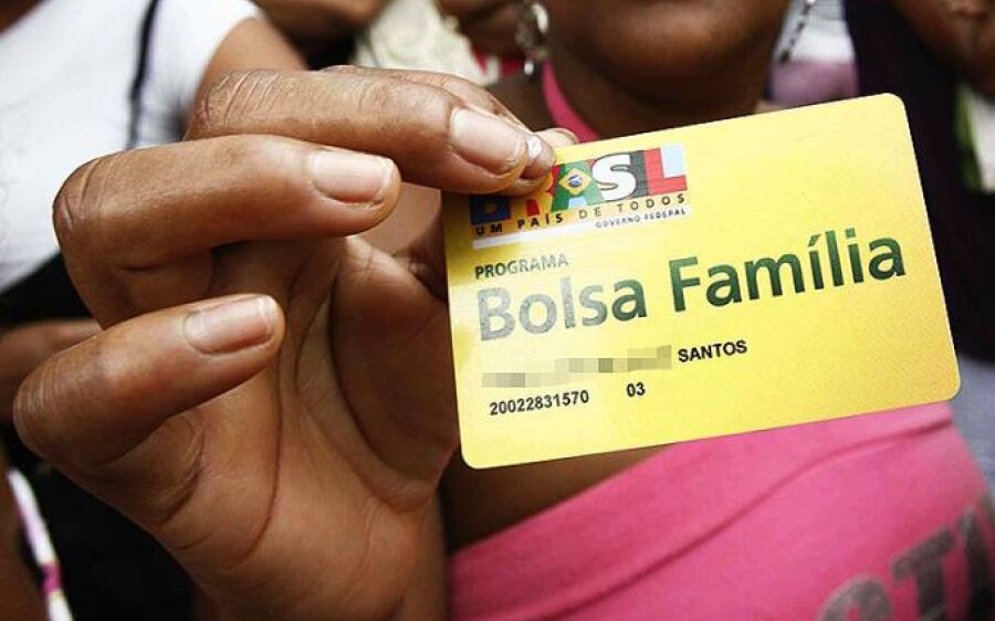 Caixa começou a pagar o 13º do  Bolsa Família nesta semana