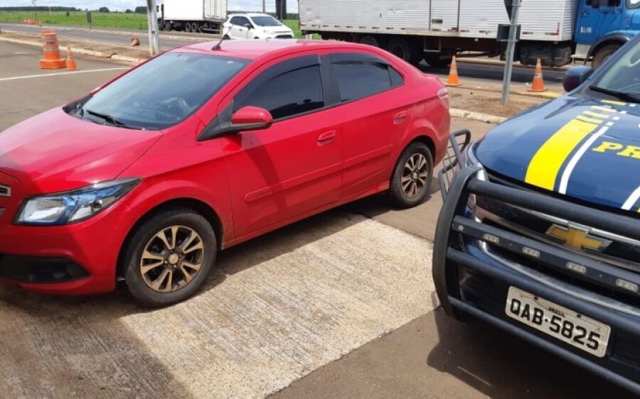 Veículo roubado é  recuperado pela PRF em Jaraguari (MS)