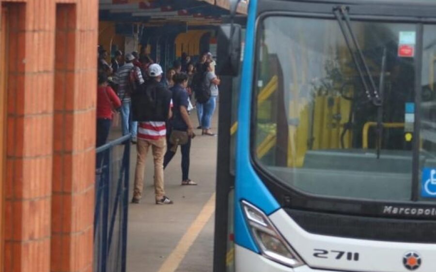 Consórcio entra com recurso para subir tarifa de ônibus para R$ 4,25