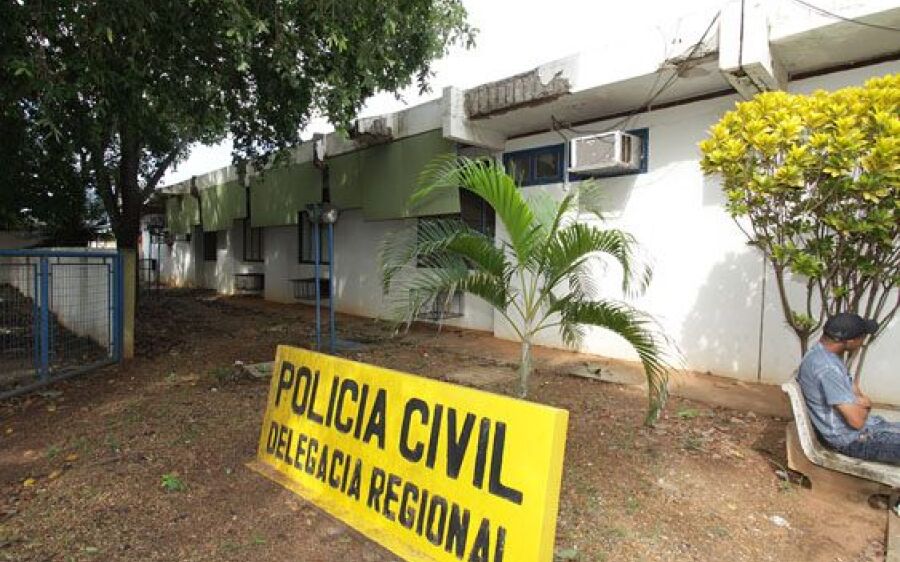Homem é preso em MS com faca debaixo da cama após dizer que mataria a esposa se ela dormisse