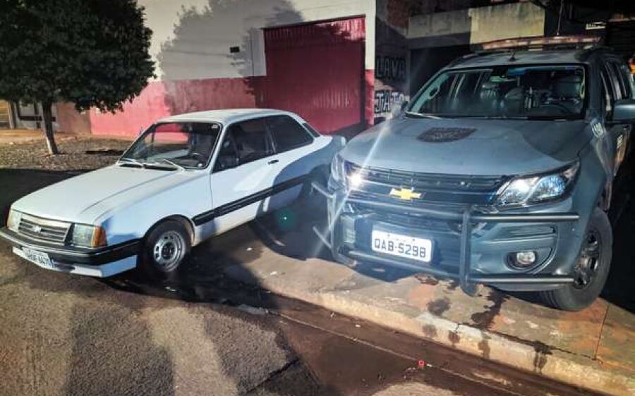 Choque recupera Chevette roubado no Jardim Leblon e prende três suspeitos