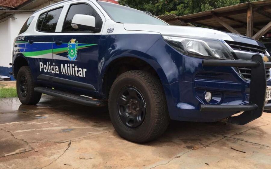Policia Militar de Rio Verde de Mato Grosso impedem homem de cometer suicídio