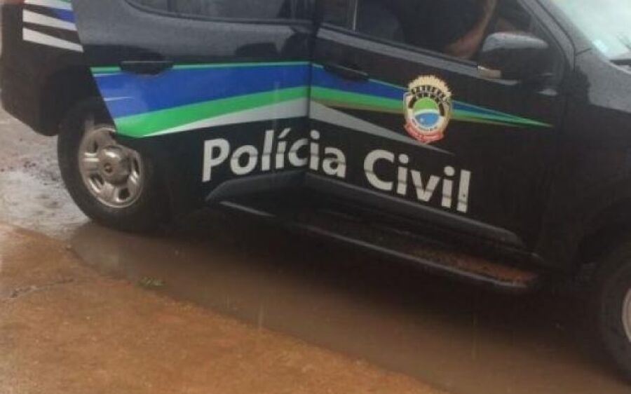Mulher é presa depois de matar amiga a golpes de amortecedor na cabeça