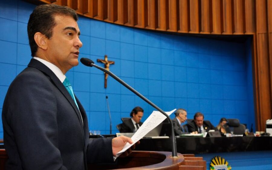 Empréstimos por telefone a idosos em MS deverão conter assinatura física de contrato