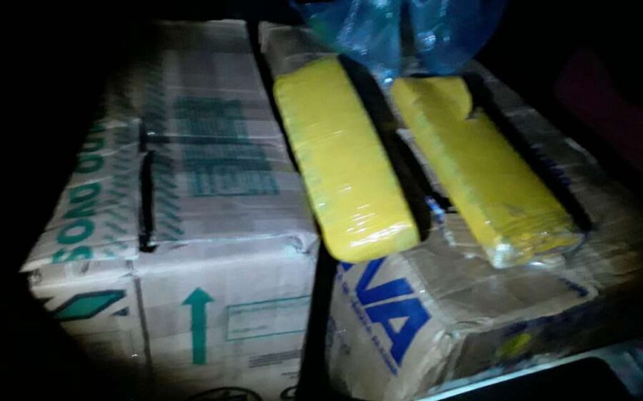 Polícia prende servidor traficando drogas em carro de Prefeitura