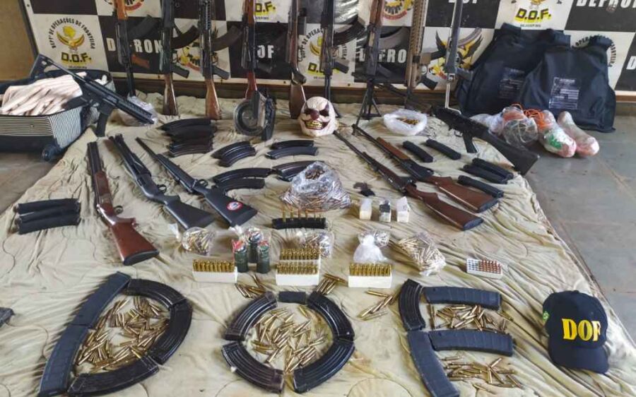 Arsenal tinha até dinamite e pode estar ligado a plano de roubo a bancos
