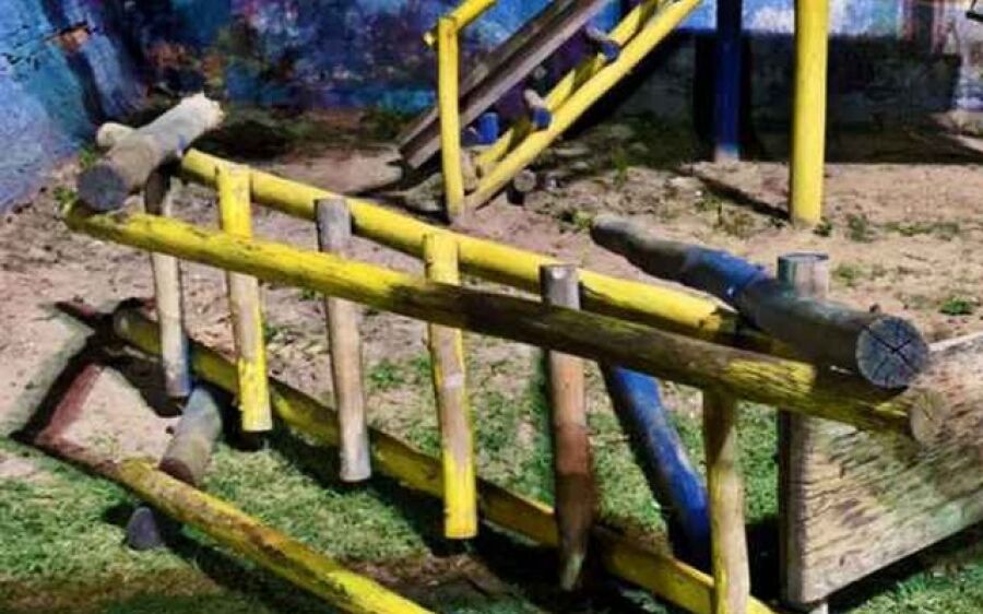 Estrutura de balanço cai e mata menina de 3 anos em parquinho de praça em MS
