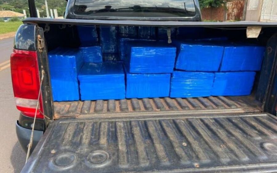 Caminhonete é apreendida com 748kg de maconha que seria levada para Itaquirai