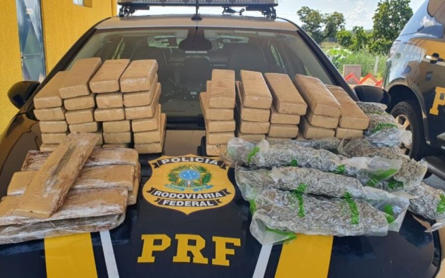 PRF apreende maconha e skunk com quatro passageiras de ônibus na BR-163