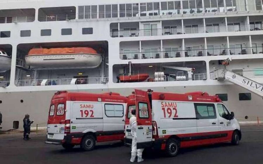 Passageiro tem sintomas de coronavírus e 609 tripulantes ficam isolados