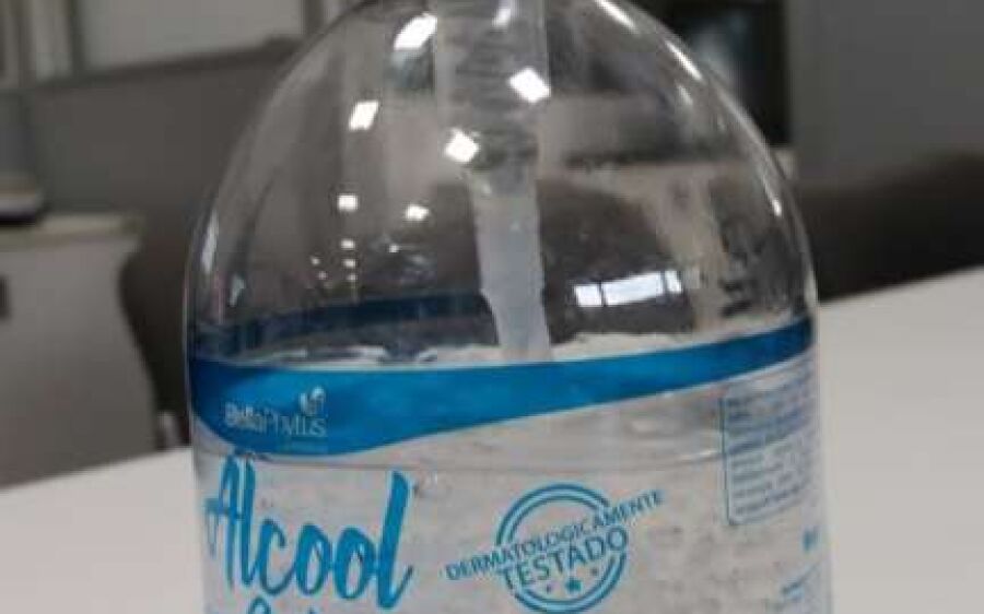 Procon limita venda de álcool em gel a cinco frascos de 100 ml por pessoa em MS