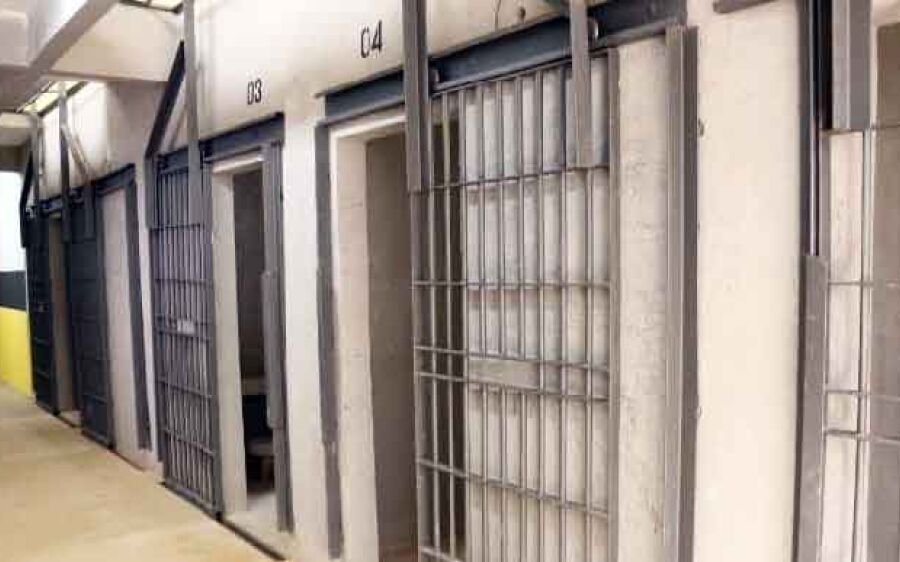 Com pandemia, presos do grupo de risco começam a ser liberados do semiaberto em MS