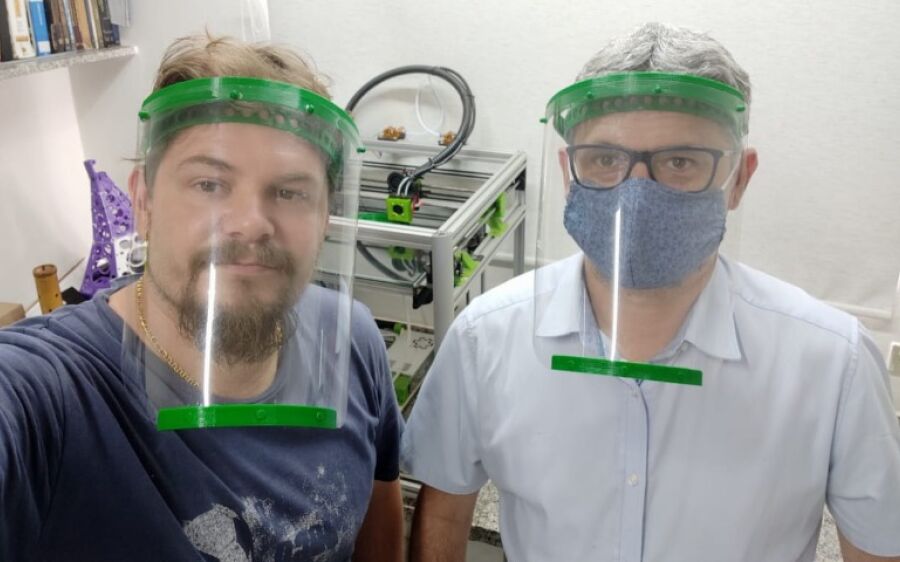 Materiais de prevenção ao coronavírus são feitos em impressoras 3D
