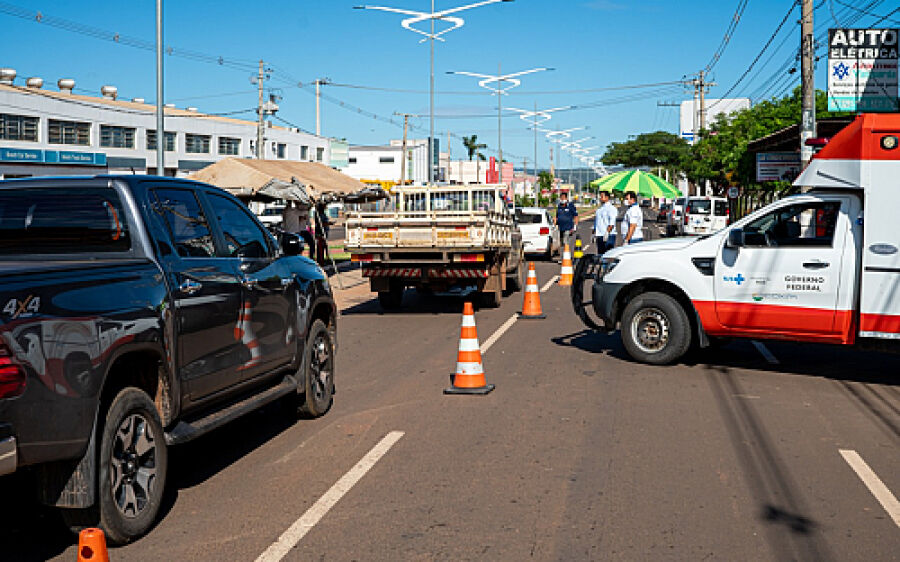 Barreiras sanitárias orientam população e visitantes nas entradas de Coxim