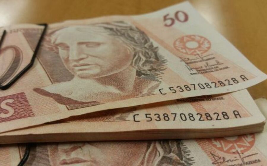 Senado aprova auxílio de R$ 600 a trabalhadores informais por três meses