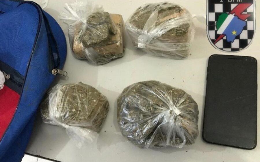 Rapaz é preso quando tentava arremessar maconha para dentro de presídio