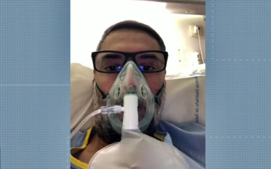 Engenheiro brasileiro internado na Espanha grava vídeo com respirador: 