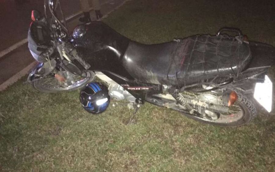 Motociclista é encontrado morto depois de cair em barranco