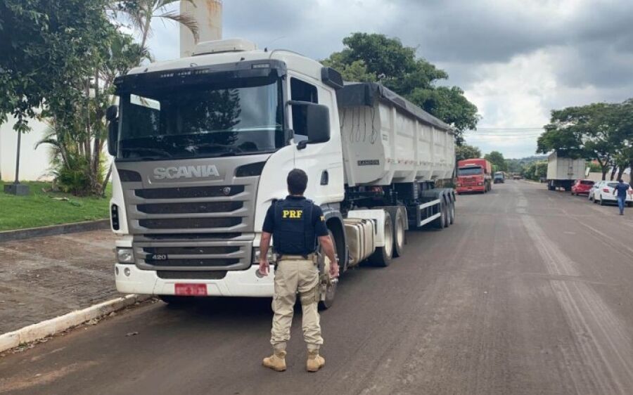PRF em São Gabriel do Oeste (MS) recupera reboque adulterado