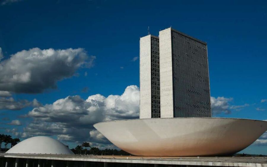 Câmara Federal pode votar crédito para micro e pequenas empresas nesta quarta