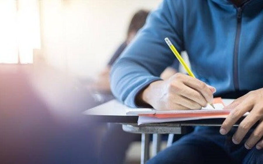 Candidatos têm até domingo para se inscrever em concurso com salário de até R$ 9,8 mil
