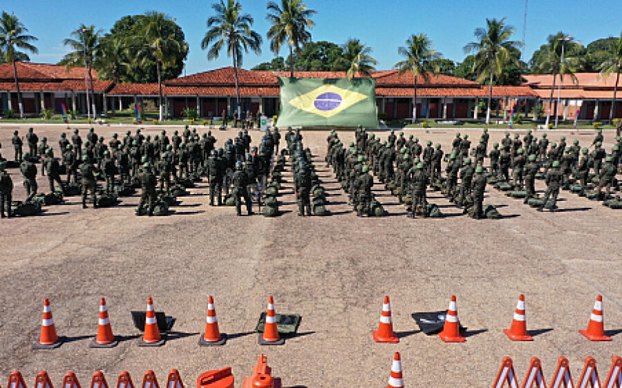 Barreiras sanitárias de Coxim recebem reforço de militares do 47º Batalhão de Infantaria