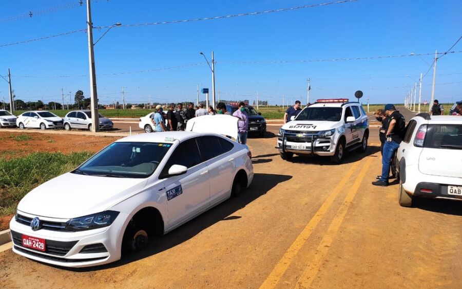 Taxista é achado morto horas após 