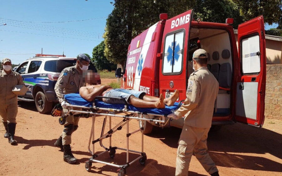 Homem atropela sogra e esfaqueia cunhado no bairro Previsul, em Coxim