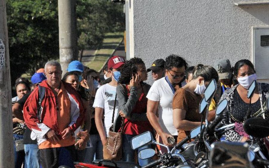Caixa protegerá clientes contra contágio em fila