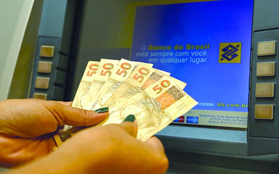 Salário dos servidores estaduais estará disponível para saque nesta quinta-feira