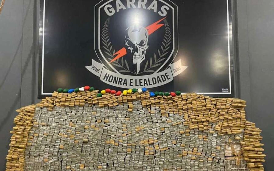 Garras apreende 2,1 toneladas de maconha e tabletes marcados com código de barras