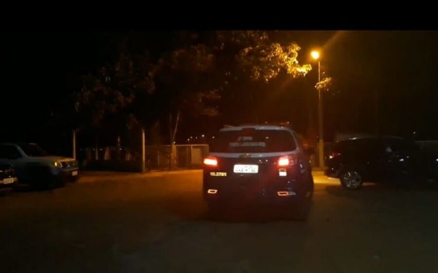 Esposa é espancada por marido ao recusar sexo a três com 