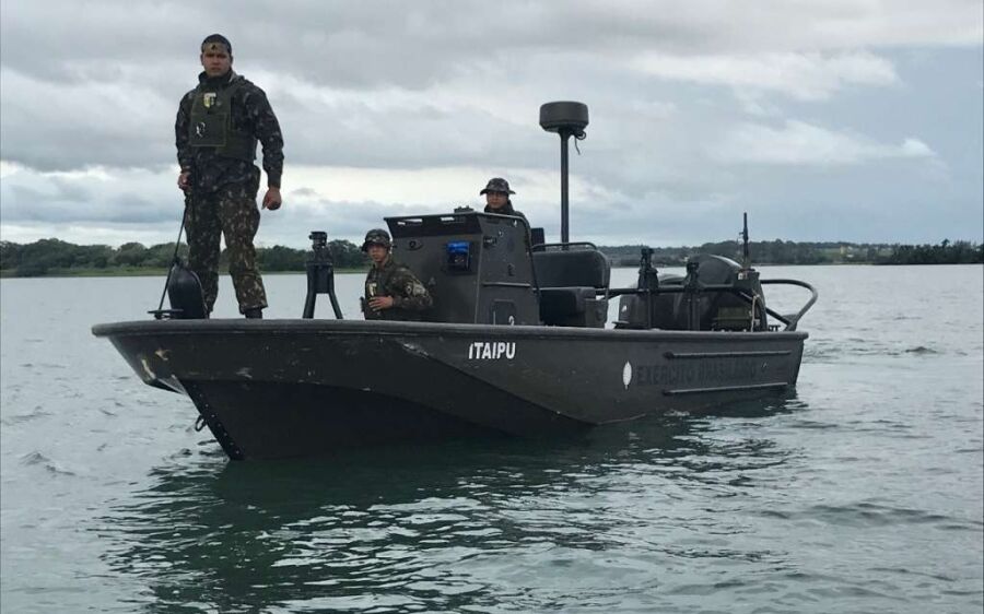 Com apoio de helicóptero de MS, seguem buscas por militar desaparecido