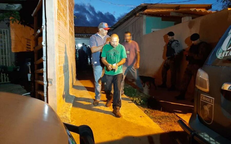 Em poço e até no piso de casa: frieza de serial killer ao esconder corpos surpreende a polícia