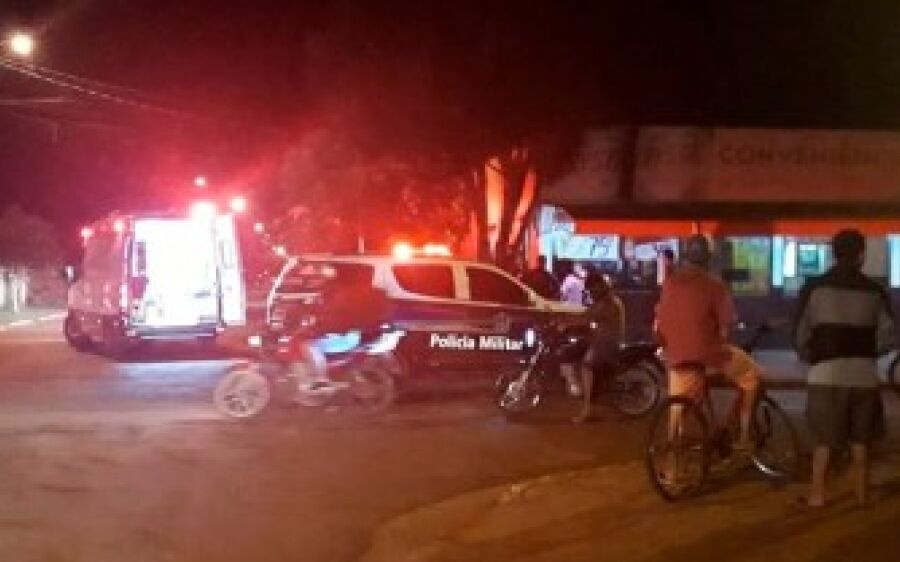São Gabriel: Mulher é socorrida em estado grave após ser atingida por tiro em conveniência